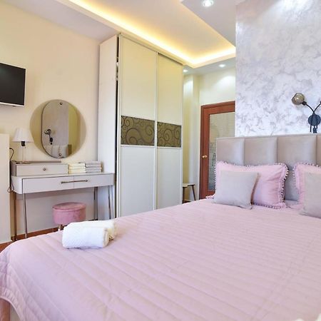 Beach House Petrovac エクステリア 写真